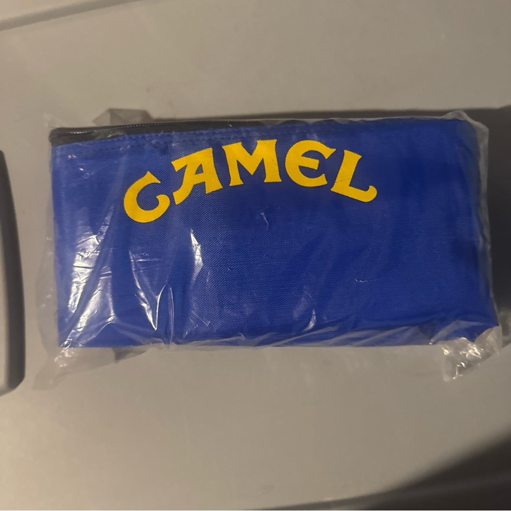 Camel cue bag or beer can cooler